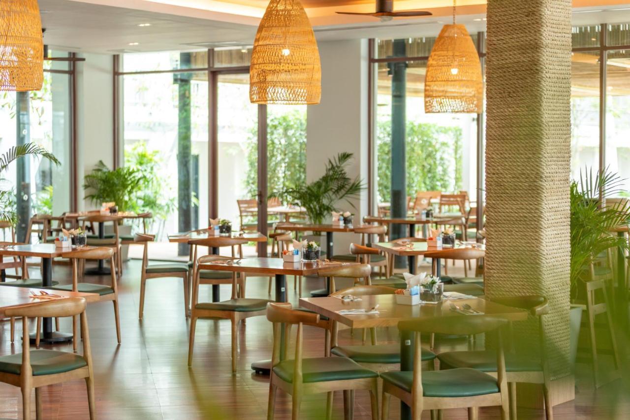 Outrigger Khao Lak Beach Resort - Sha Extra Plus Exteriér fotografie The restaurant